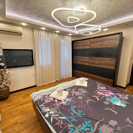 Modern Oasis On The Sea Garden - 2 Bedroom * Varna
